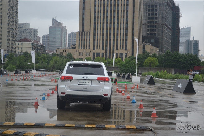 以全路況 定義真SUV  Jeep品牌體驗日