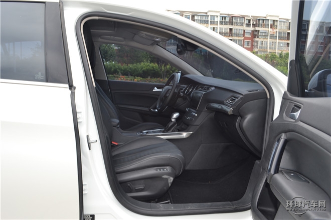 2015款 1.2T 自動豪華版