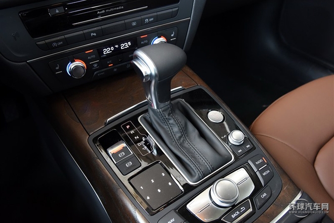 2015款 35 FSI quattro 舒適型