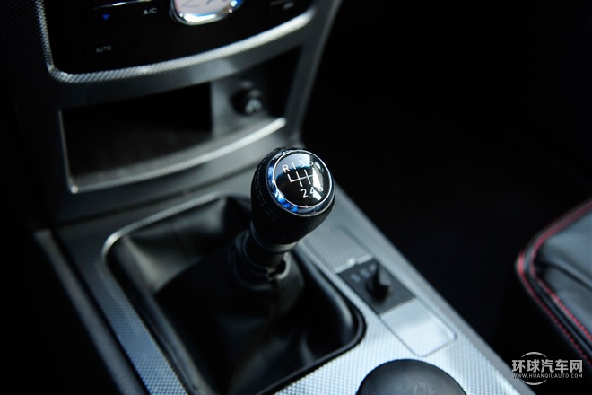 2015款 2.0T 四驅豪華型