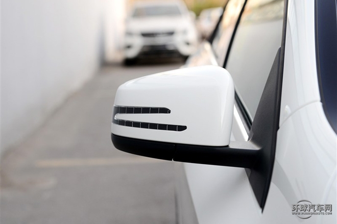 2015款 A 180 標(biāo)準(zhǔn)型