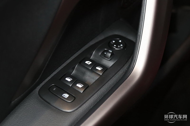 2015款 1.6THP 自動時尚版