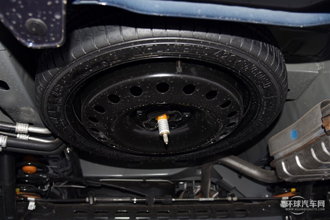 2015款 2.4L 豪華商務尊享版