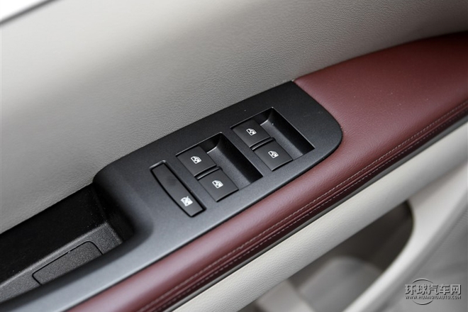 2015款 2.4L 豪華商務(wù)尊享版