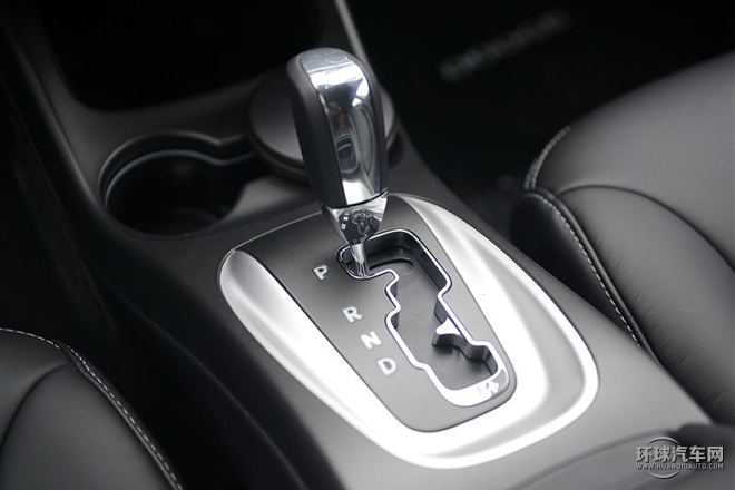 2015款 2.0TD 四驅尊尚版