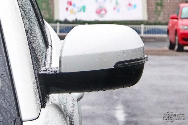 2015款 2.0T 手動兩驅尊貴型