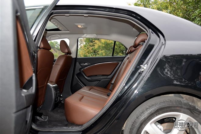 2015款 1.8T 自動旗艦型