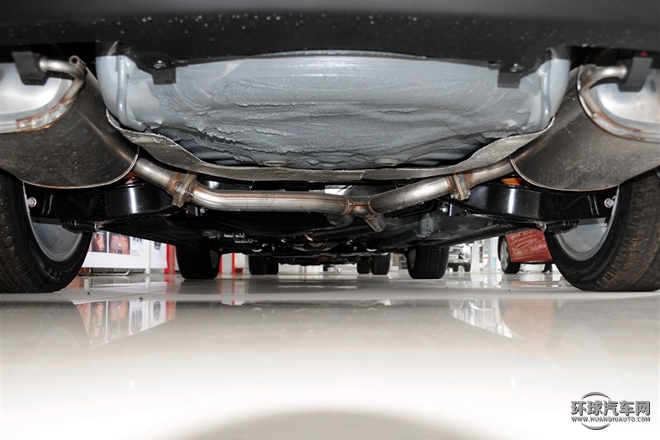 2015款 1.8T 自動尊貴型