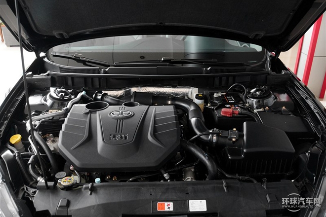 2015款 1.8T 自動尊貴型