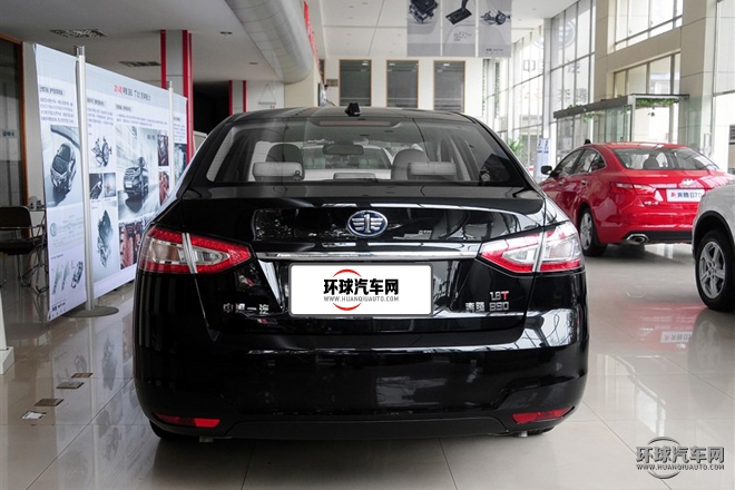 2015款 1.8T 自動(dòng)尊貴型