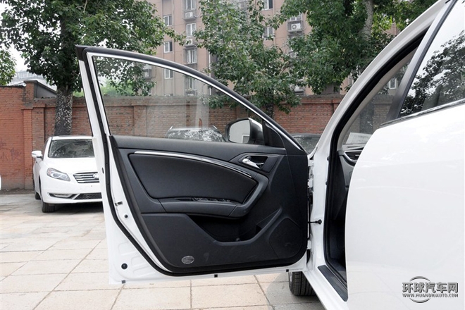 2015款 2.0T 自動(dòng)豪華型