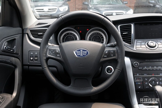 2015款 2.0T 自動豪華型
