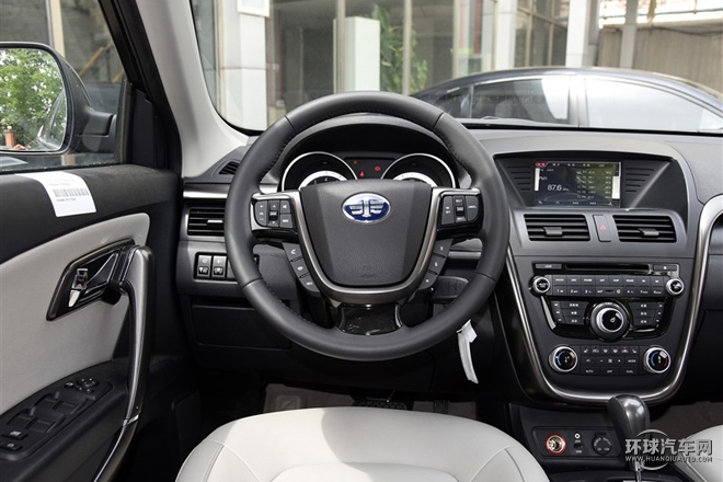 2015款 1.8T 自動豪華型