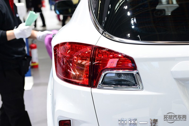 2015款 1.8T 自動旗艦型