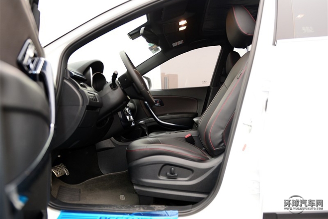 2015款 1.8T 自動運動型