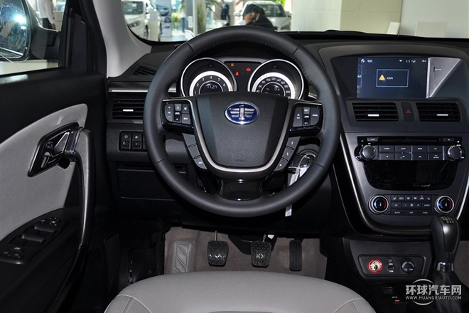 2015款 2.0L 手動豪華型