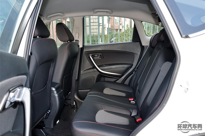 2015款 2.0L 手動(dòng)基本型