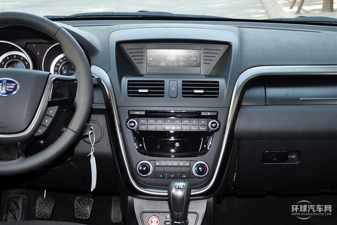 2015款 2.0L 手動基本型