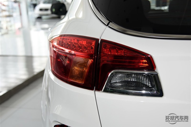 2015款 2.0L 手動舒適兩周年紀念型