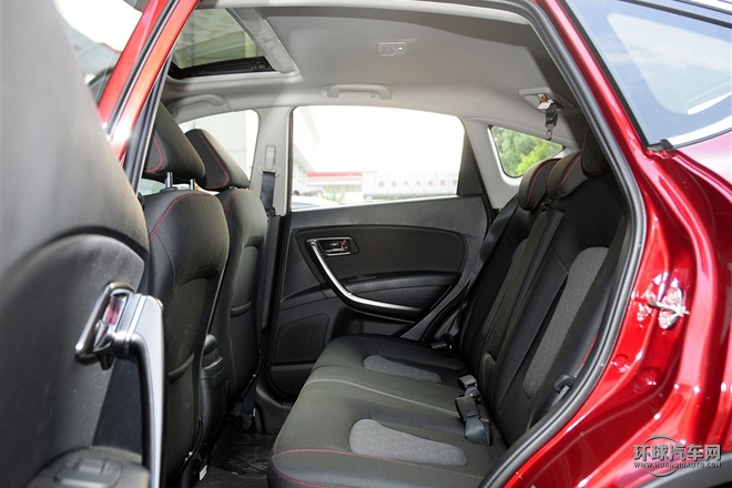 2015款 2.0L 自動舒適型