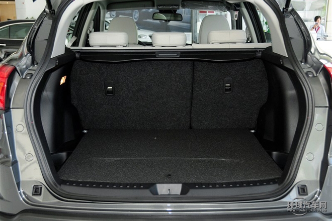 2015款 2.0L 自動舒適周年紀念型