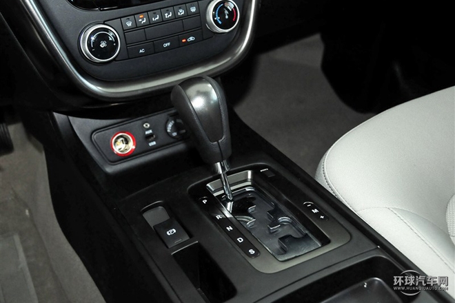 2015款 2.0L 自動舒適周年紀念型