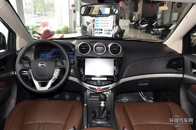 2015款 1.5T 升級版 手動豪華型