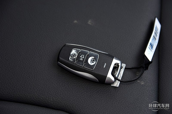 2015款 1.5T 自動兩驅精英版