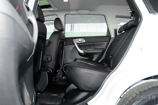 2015款 升級版 1.5T 手動兩驅(qū)精英型