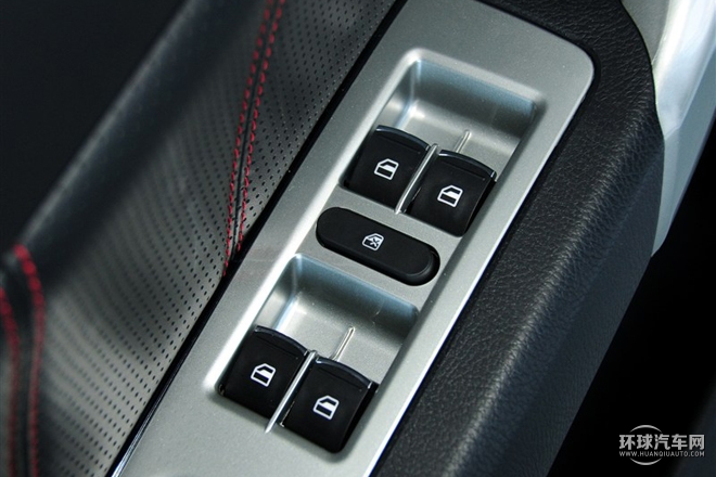 2015款 升級版 1.5T 手動兩驅精英型