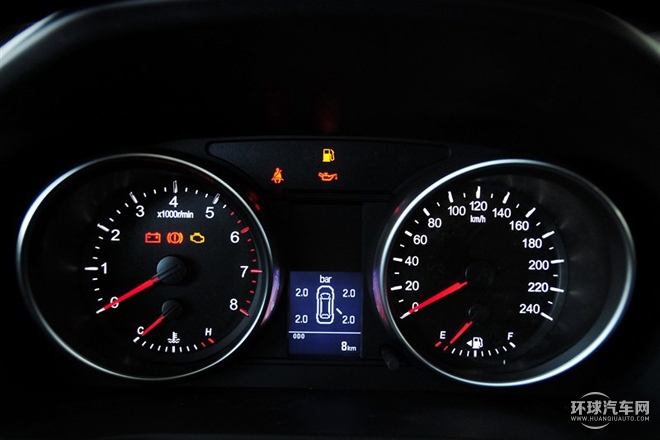 2015款 升級版 1.5T 手動兩驅(qū)精英型