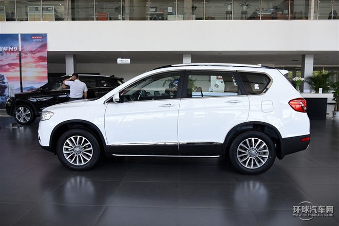 2015款 運(yùn)動版 1.5T 自動兩驅(qū)尊享型