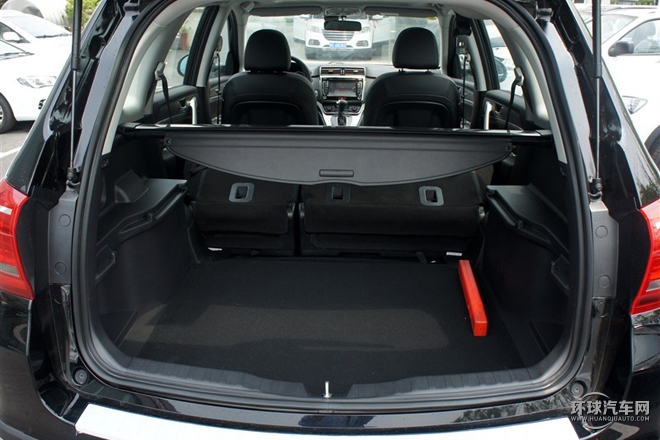 2015款 運動版 1.5T 自動兩驅豪華型