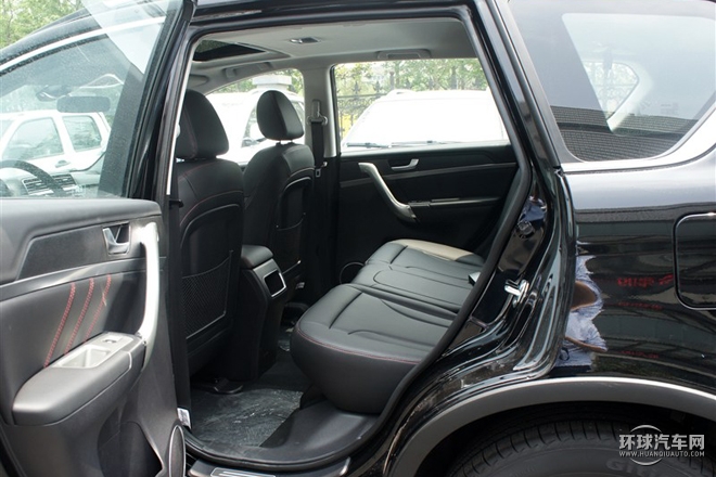 2015款 運(yùn)動版 1.5T 自動兩驅(qū)豪華型