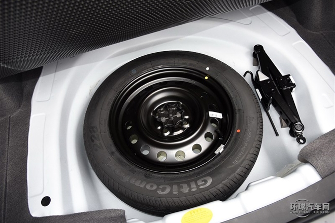 2015款 1.5L 手動(dòng)進(jìn)取型