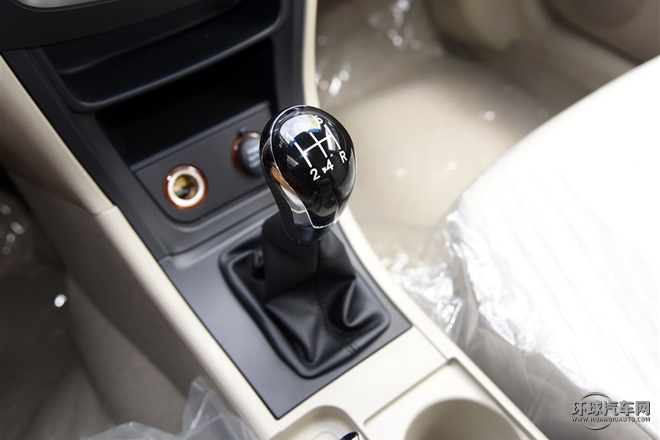 2015款 1.5L 手動(dòng)進(jìn)取型