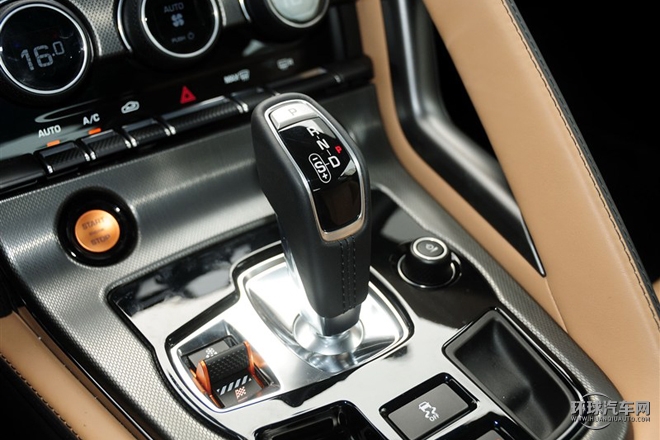 2016款 3.0T S 硬頂版