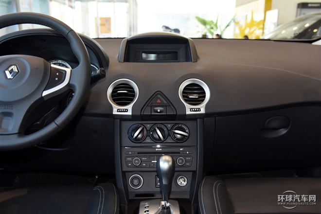 2015款 2.0L 兩驅(qū)標(biāo)準(zhǔn)版