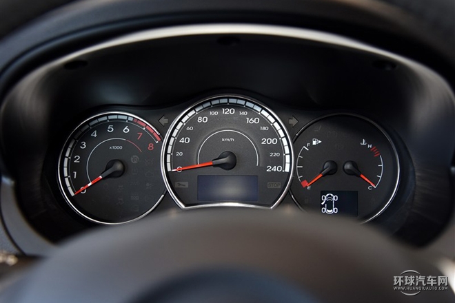 2015款 2.0L 兩驅標準版