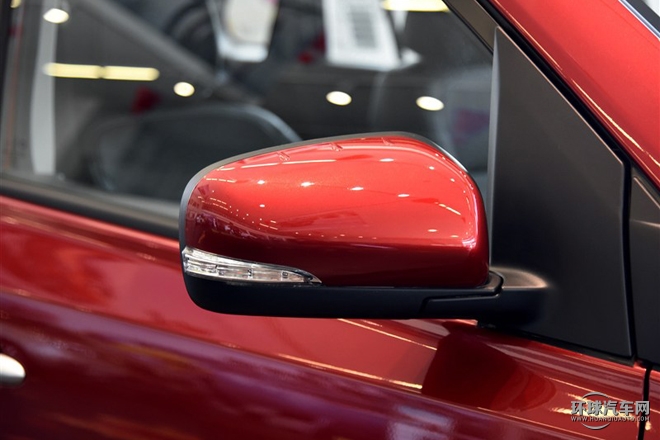 2015款 2.0L 兩驅(qū)標(biāo)準(zhǔn)版