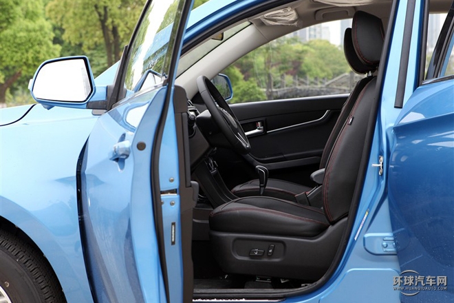 2015款 1.5T CVT創領版