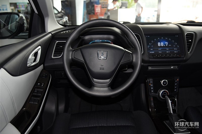 2015款 1.8T 自動智慧型