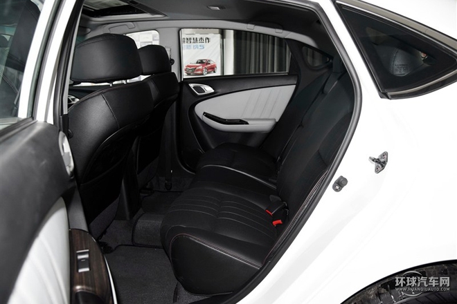 2015款 1.8T 自動智尊型