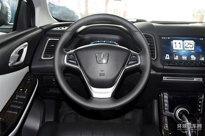 2015款 1.8T 自動智尊型