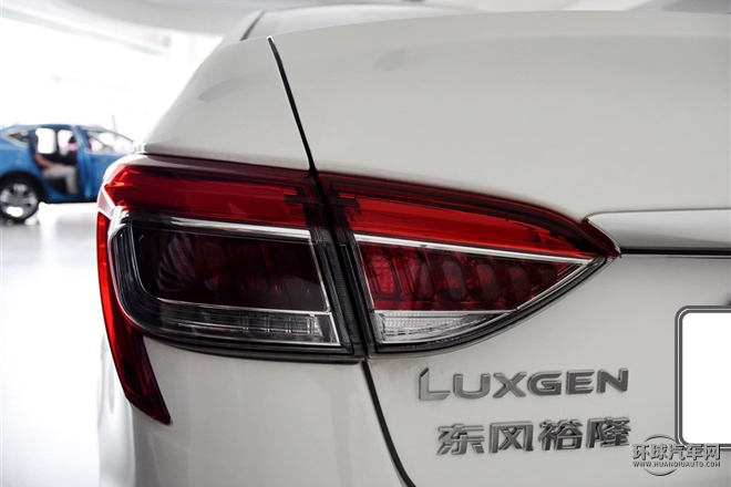 2015款 1.8T 自動智尊型