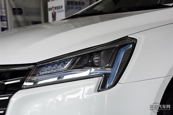 2015款 1.8T 自動(dòng)智尊型