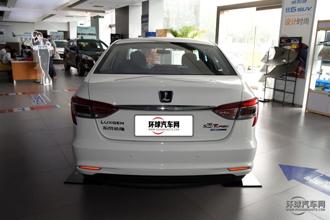 2015款 1.8T 自動智尊型