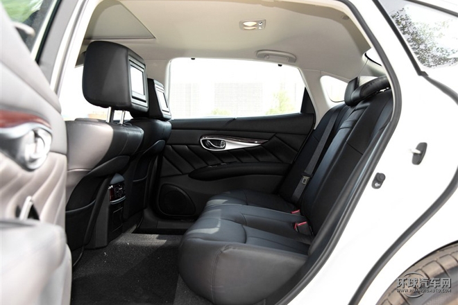2015款 Q70L 2.5L 豪華版