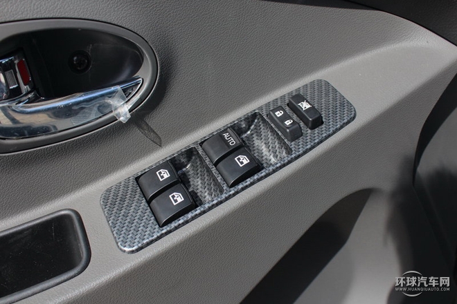 2015款 1.5L 手動豪華型