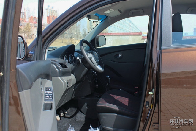 2015款 1.5L 手動豪華型